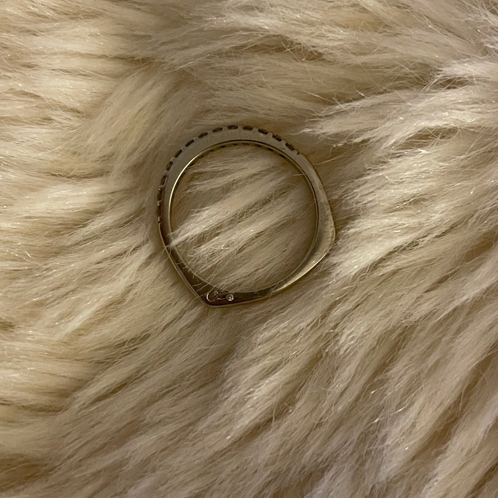 A.Jaffe 18k White Gold and Diamond Band - Picture 6 of 15